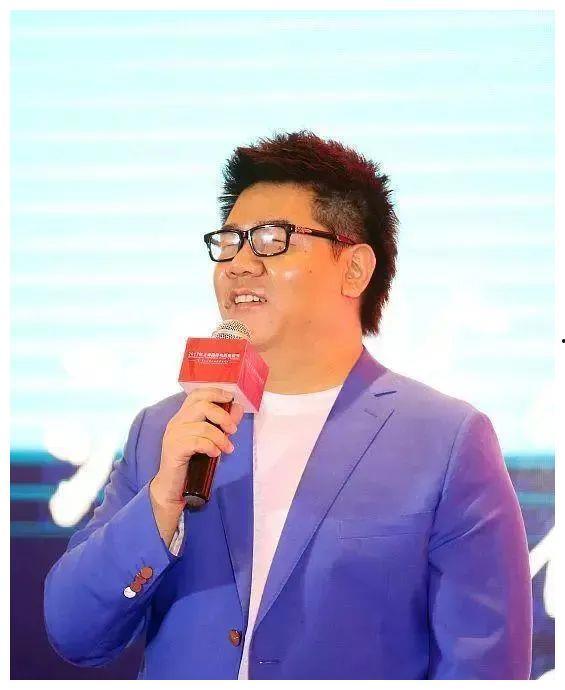 娱乐吃瓜酱盲人律师,娱乐吃瓜酱视角下的正义之战